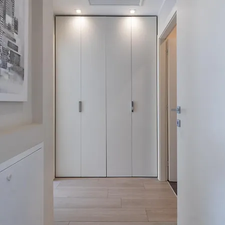 Citylife Modern Comfort Apartment *